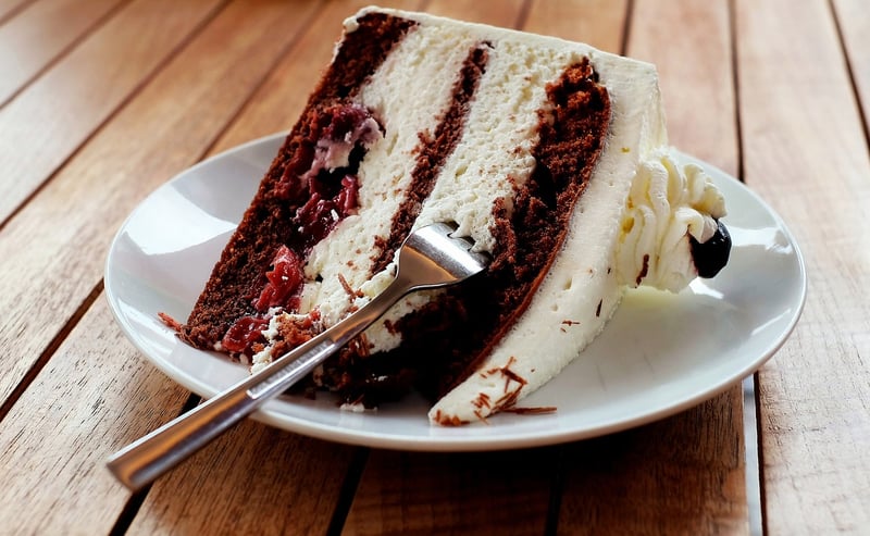 Galaxy-inspired Cakes